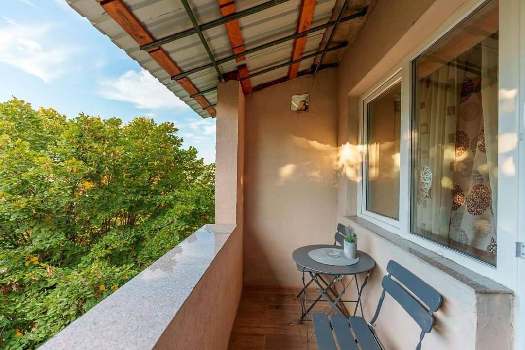 Central Apartament Cristian Arad Buitenkant foto